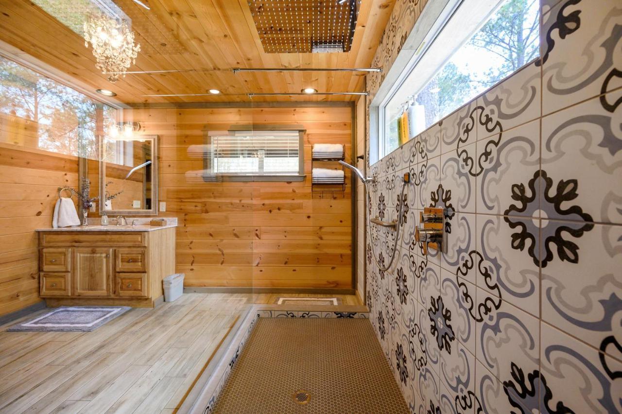Convenient Romantic Hot Tub Bbq 3-Night Special! Broken Bow Extérieur photo