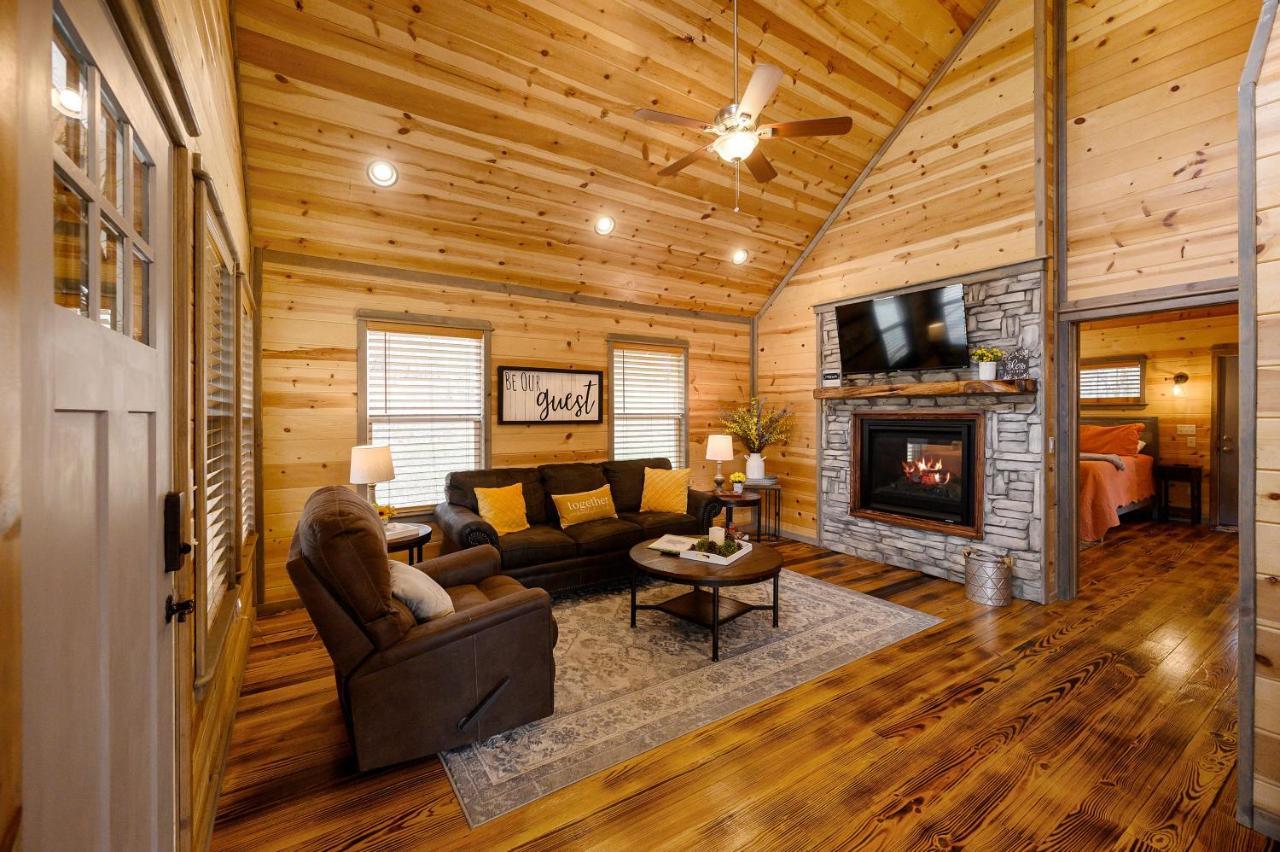 Convenient Romantic Hot Tub Bbq 3-Night Special! Broken Bow Extérieur photo