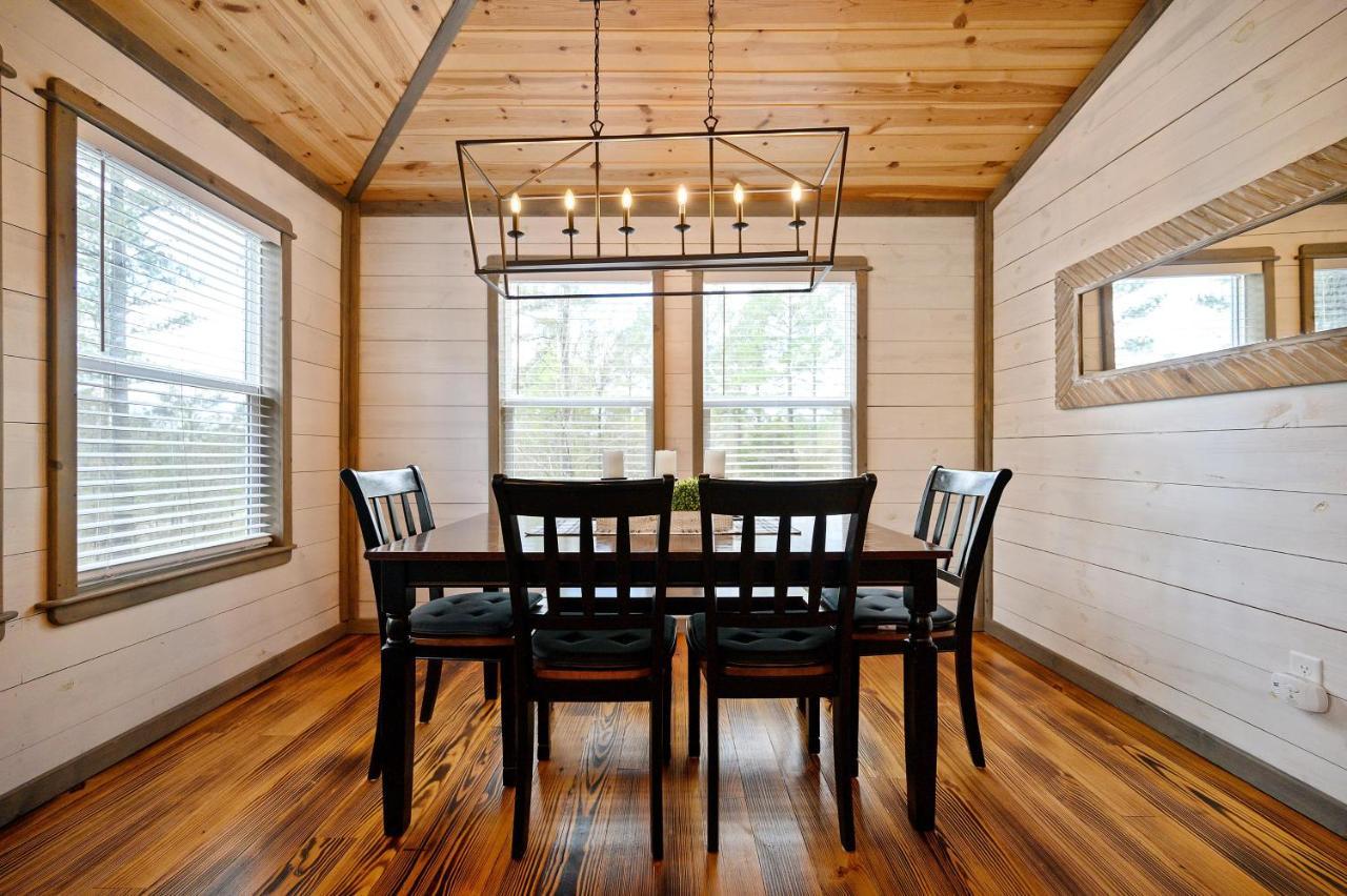 Convenient Romantic Hot Tub Bbq 3-Night Special! Broken Bow Extérieur photo