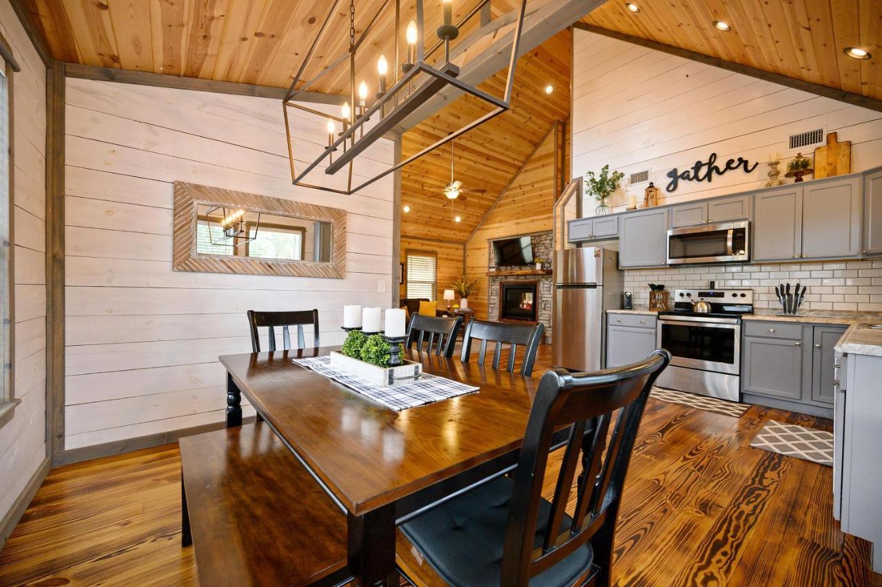Convenient Romantic Hot Tub Bbq 3-Night Special! Broken Bow Extérieur photo