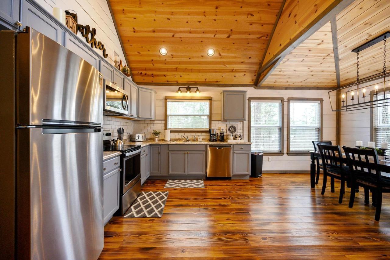 Convenient Romantic Hot Tub Bbq 3-Night Special! Broken Bow Extérieur photo