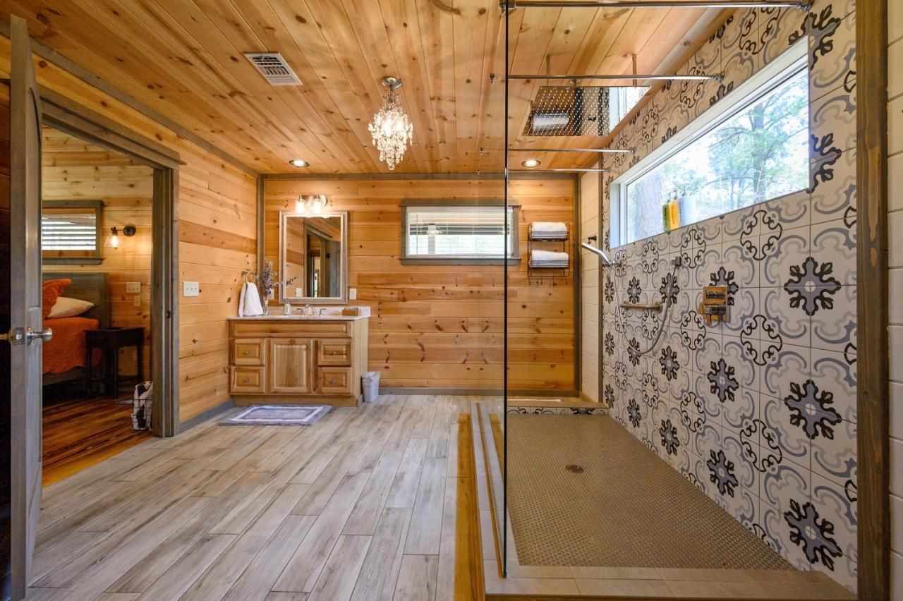 Convenient Romantic Hot Tub Bbq 3-Night Special! Broken Bow Extérieur photo