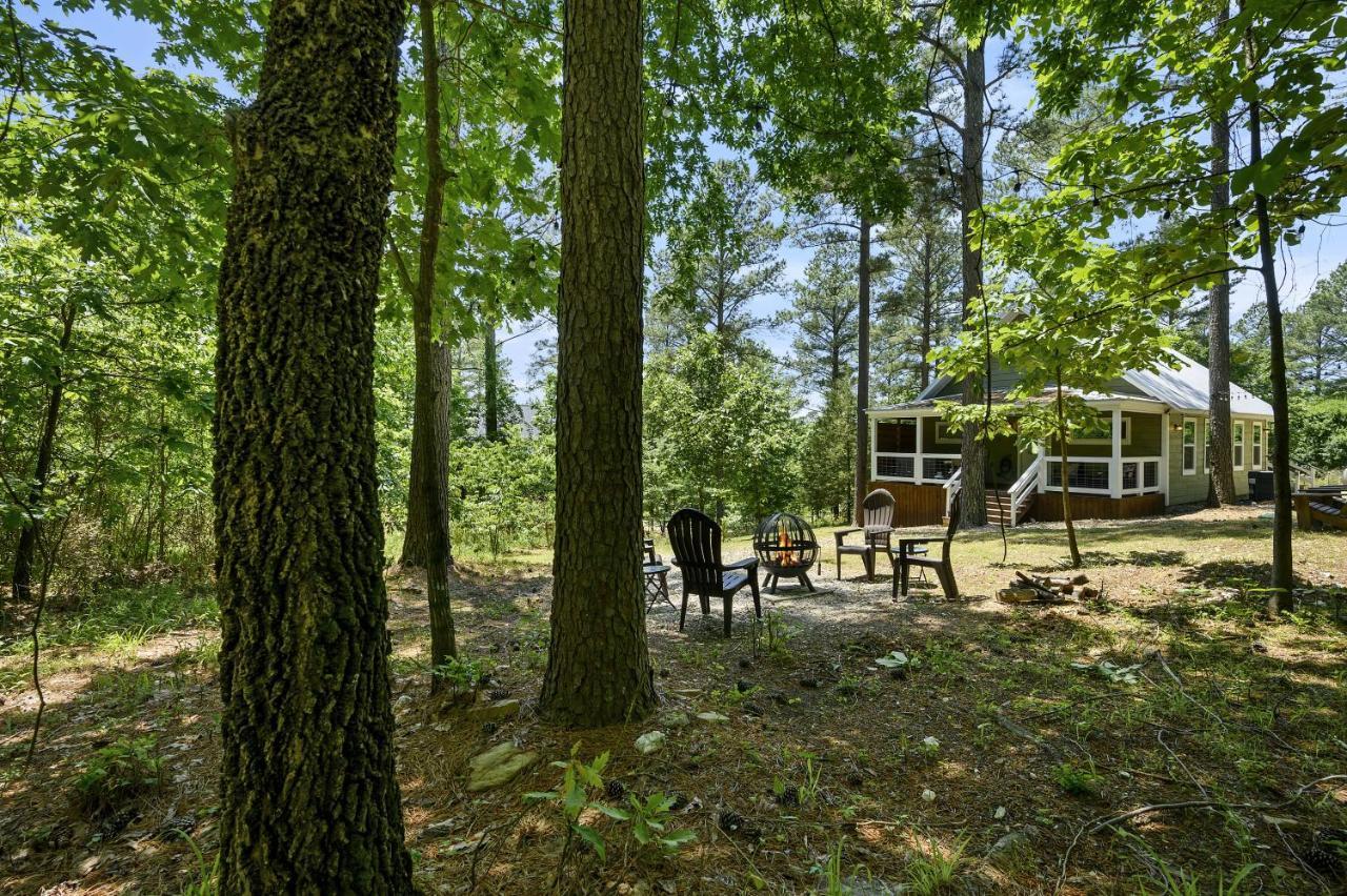 Convenient Romantic Hot Tub Bbq 3-Night Special! Broken Bow Extérieur photo