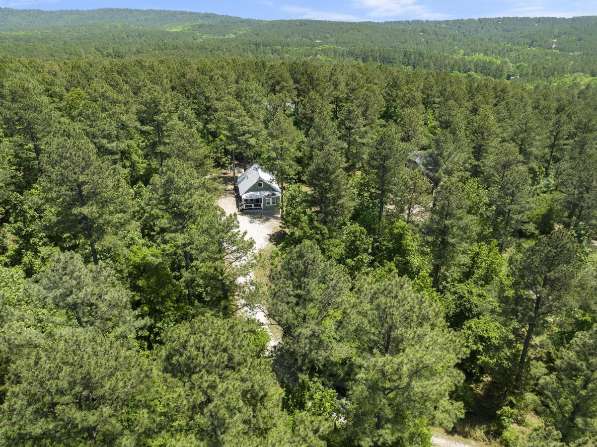 Convenient Romantic Hot Tub Bbq 3-Night Special! Broken Bow Extérieur photo