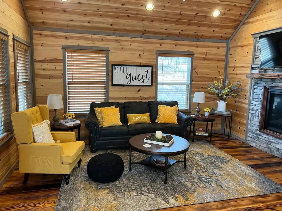 Convenient Romantic Hot Tub Bbq 3-Night Special! Broken Bow Extérieur photo